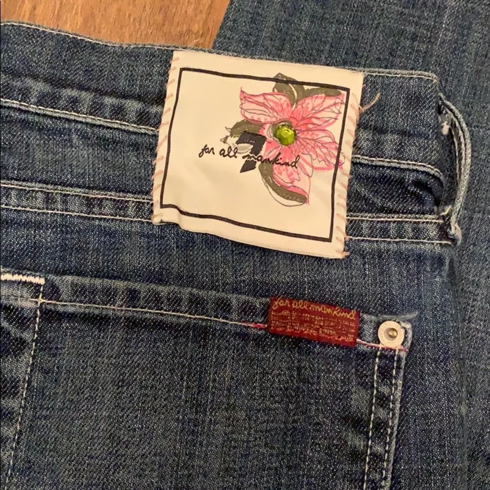 7 For All Mankind Bootcut Jeans~Women’s Size 28~Excellent Condition - Picture 2 of 7